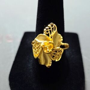 Stainless steel expandable gold plated ring